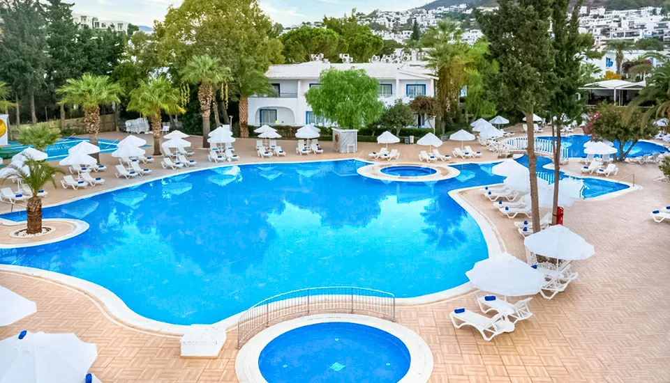 هتل لابراندا تی ام تی بدروم